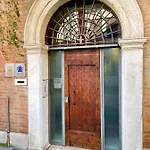 Alkimia Smart Bed and Breakfast 4*