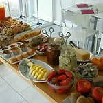 Alkimia Smart Bed and Breakfast Φεράρα