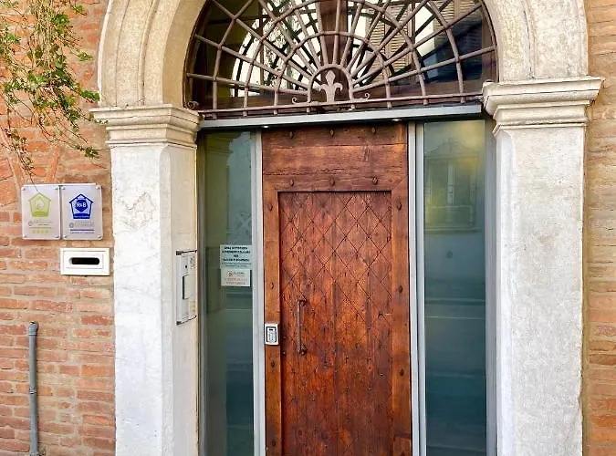 Alkimia Smart فندق مبيت وإفطار 4*