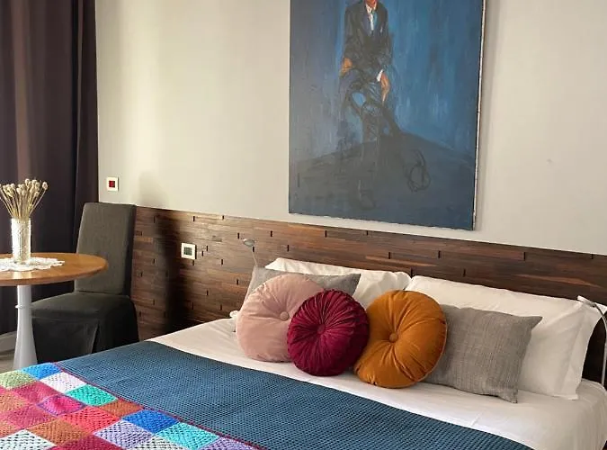 Alkimia Smart 住宿加早餐酒店 费拉拉